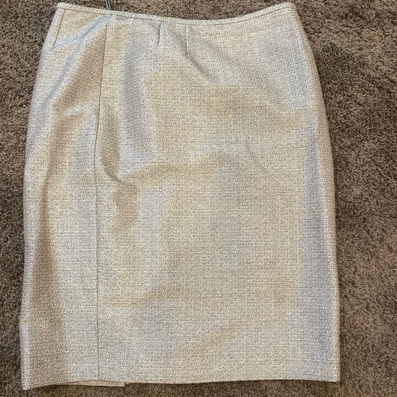 SKIRT SUIT SET - Picture 1 of 2